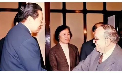 慢性肾衰竭护理常规-慢性肾功能衰竭病人的护理查房网慢性肾功能衰竭病人的护理查房内容知识网站,分享慢性肾衰竭护理常规大全